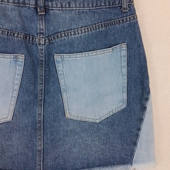 Forever 21 Color Block Mini Jean Skirt Size Large‎ in Light Wash Denim - Picture 11 of 13